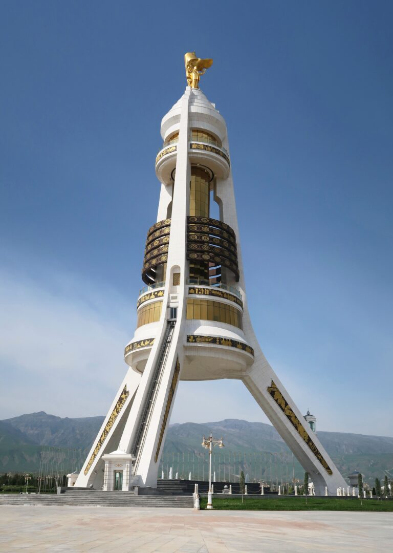 Bogen der Neutralität, Turkmenistan, Aschgabat