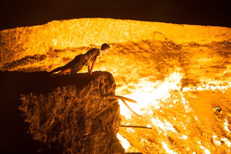 “Das Tor zur Hölle” - Krater von Derwese