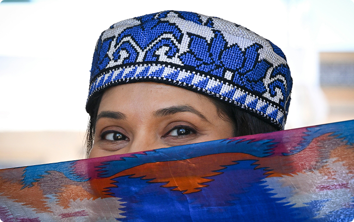 turkmenische Frau mit dem Tuch